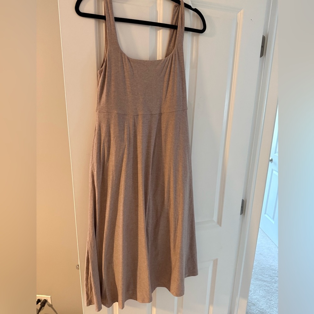 Beyond Yoga Tan dress Large